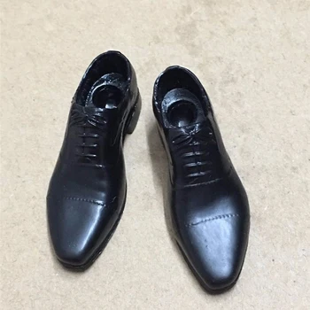 1:6 masto odiniai batai juodos spalvos plastiko su peg viduje tilptų 12