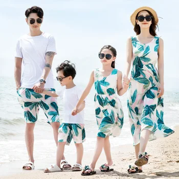 2021 m. Vasaros Mama, Dukra Suknelės Beach Holiday Šeimos Atitikimo T Marškinėliai Drabužių Tėvas ir Sūnus Komplektus Pora Atrodo Pižama