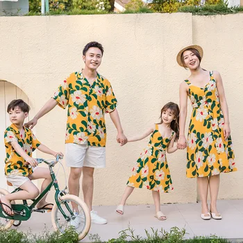 Korėjos Vasaros Motina Dukra Geltonos Suknelės Rankovių Gėlių Šeima Atrodo Mamytė ir Man Drabužius Šeimos Atitikimo T Marškinėliai Kelnės