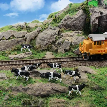 P8714 32pcs HO Masto dažytos Gyvulių Karvių 8 skirtingų kelia Modelis Geležinkelio NAUJAS