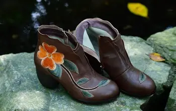 Rankų darbo gėlių karvės odos moteriški batai kaubojaus batai