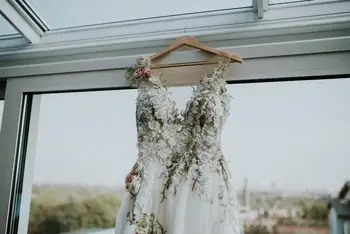 Sodas 3D Gėlių Lapų Nėrinių Vestuvių Suknelės 2021 Kuklus Backless-line Ilgu Tiulio Nuotakos Suknelės Backless Gėlių Šalis Suknelė